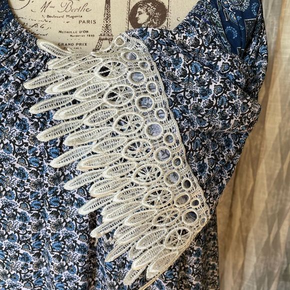 Win Win Boho Floral Tunic Size L-XL - Picture 3 of 10